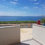Augustino 3*