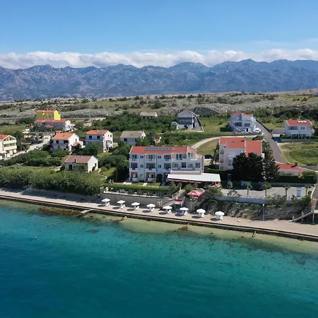 Augustino Hotel