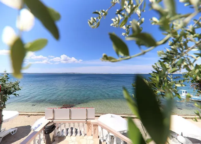 Augustino Hotel
