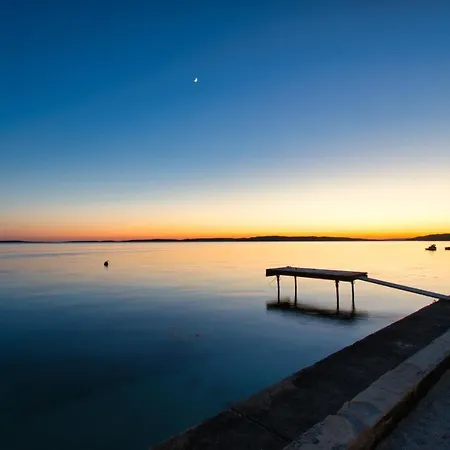 Отель Augustino Miletici