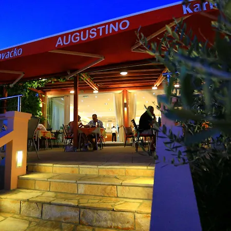 Augustino Hotel 3*