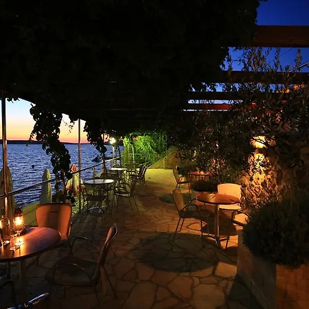 Augustino 3* Miletici